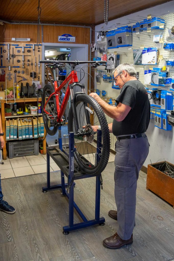Vente, Réparation vélos, accessoires et équipements cycliste Landerneau finistère